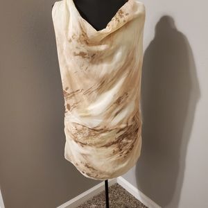 Jennifer Lopez sleeveless shirt size M